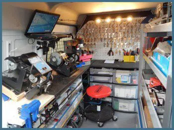 Safe Key Shop Wakefield, MA 781-330-0969 - 2-mobile-locksmith