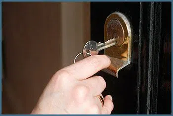 Safe Key Shop Wakefield, MA 781-330-0969 - 7-door-unlock